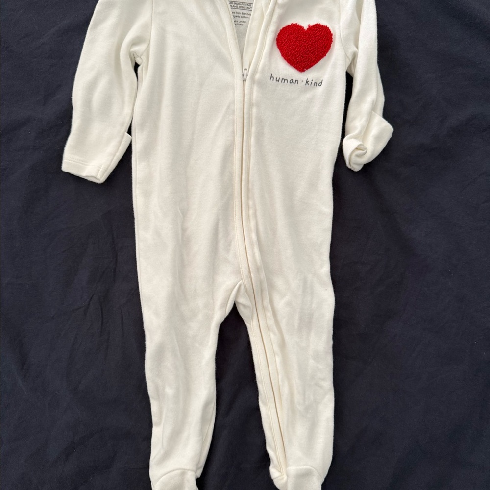 Mori - NWOT Cream Footie with Red Heart - 3-6mo